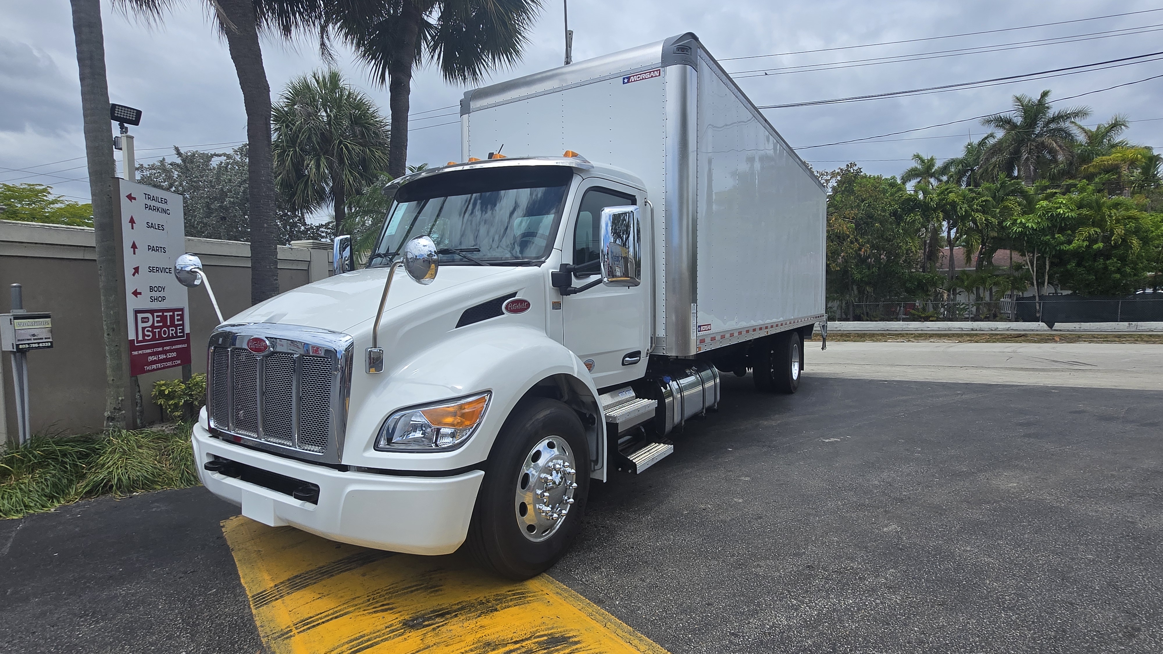 2026 Peterbilt 536