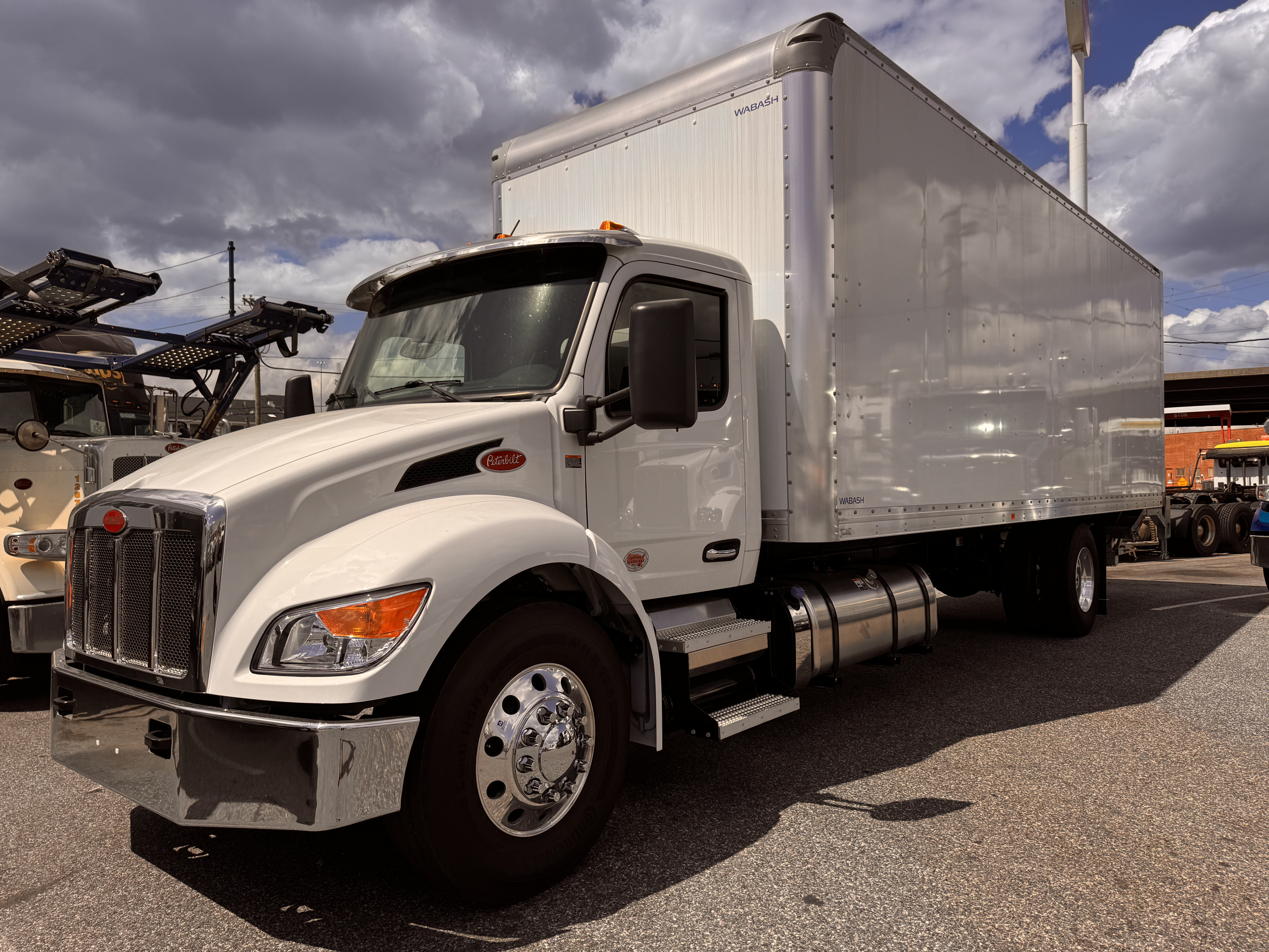 2026 Peterbilt 536