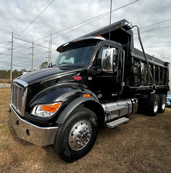 2025 Peterbilt 548