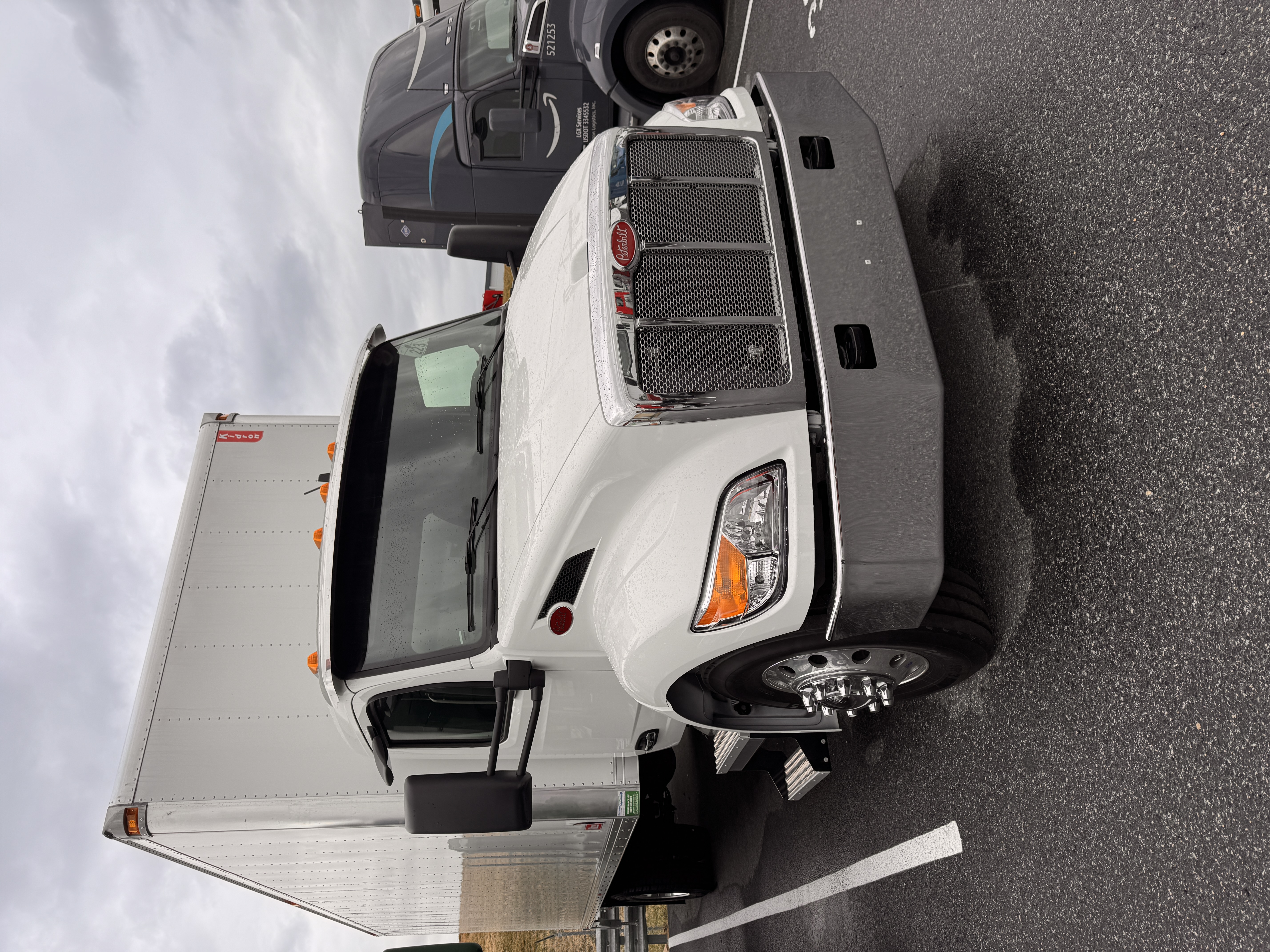 2026 Peterbilt 536