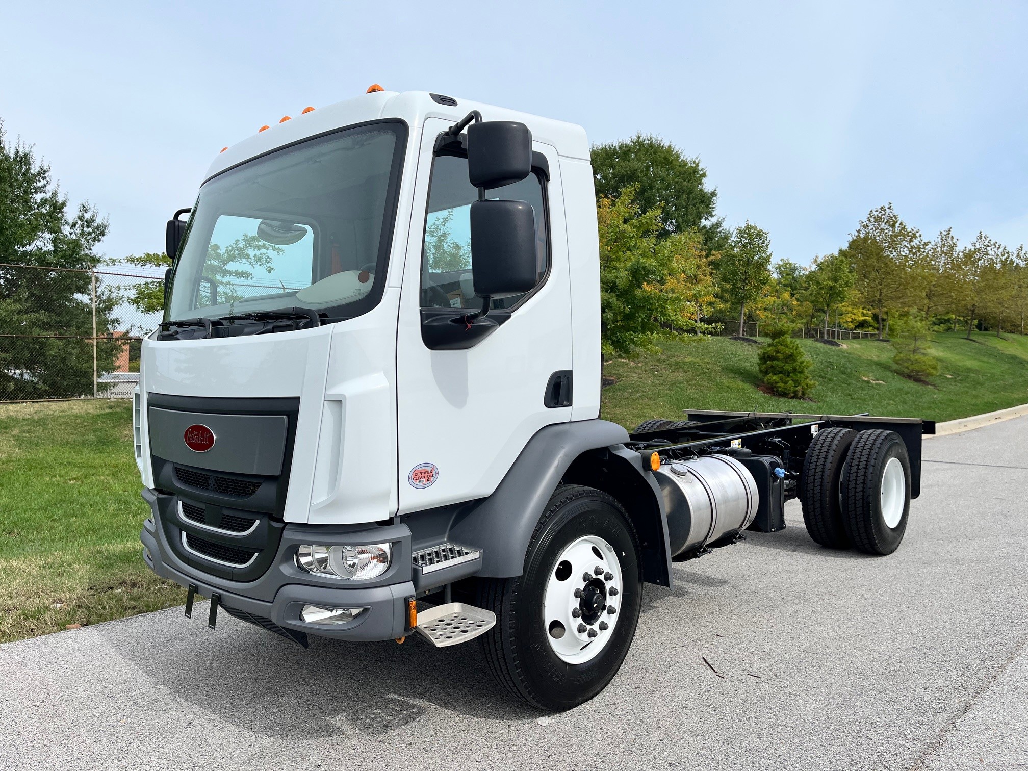 2026 Peterbilt 220