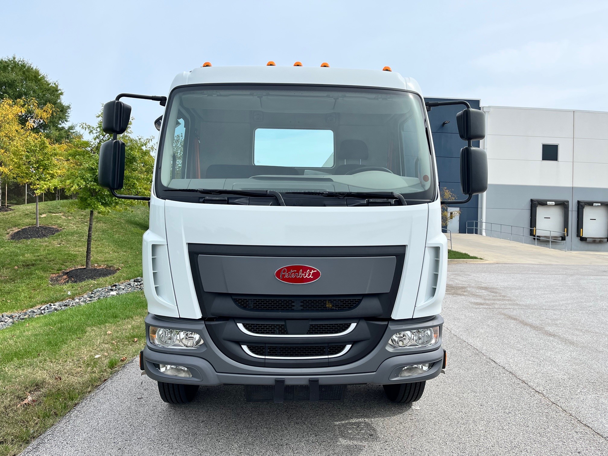 2026 Peterbilt 220