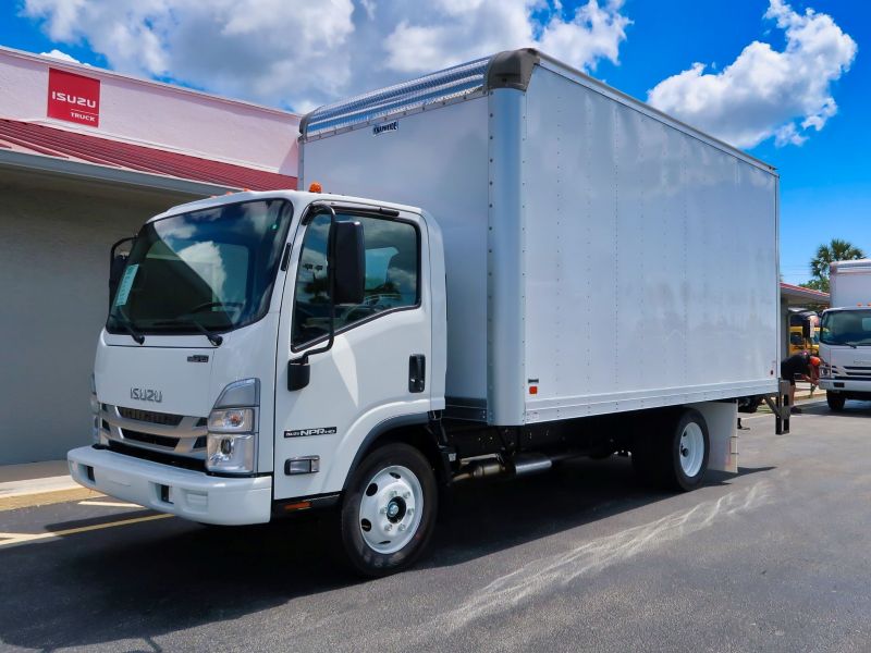 2026 Isuzu NPR-HD / 14,500 GVWR