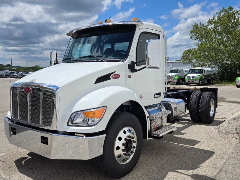 2027 Peterbilt 537