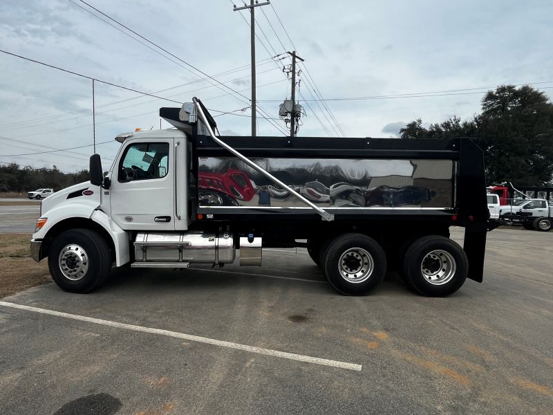 2025 Peterbilt 548